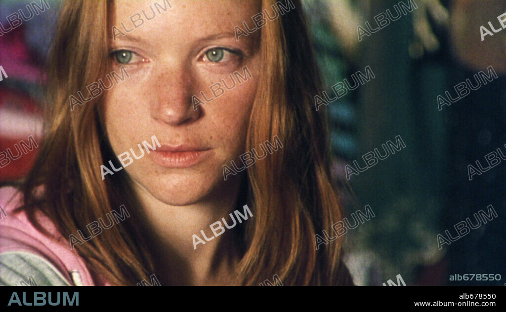 NATALIE PRESS in MY SUMMER OF LOVE, 2004, directed by PAUL PAVLIKOVSKY. Copyright APOCALYPSO PICTURES/BBC FILMS/BAKER STREET/FILM CONSORTIUM/ / LENCZEWESKI, RYSZARD.