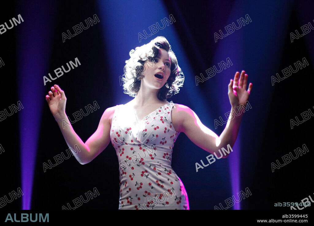 KATHARINE MCPHEE in SMASH, 2012, directed by MICHAEL MAYER and MICHAEL MORRIS. Copyright UNIVERSAL TV.