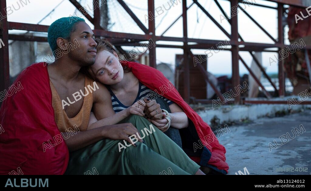 KELVIN HARRISON JR. y SADIE SINK en O'DESSA, 2025, dirigida por GEREMY JASPER. Copyright Fox Searchlight.