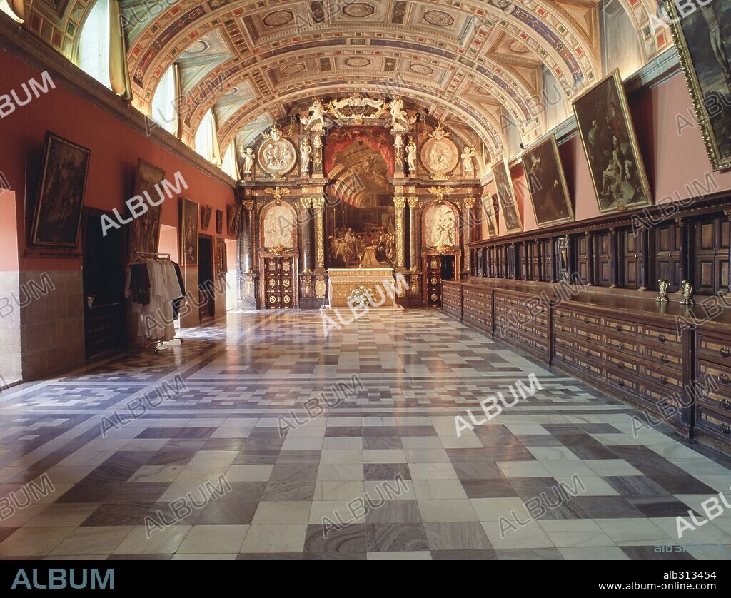 Sacristía General. Monasterio de San Lorenzo de El Escorial, empezado a construir en el año 1563. Província de Madrid, España.