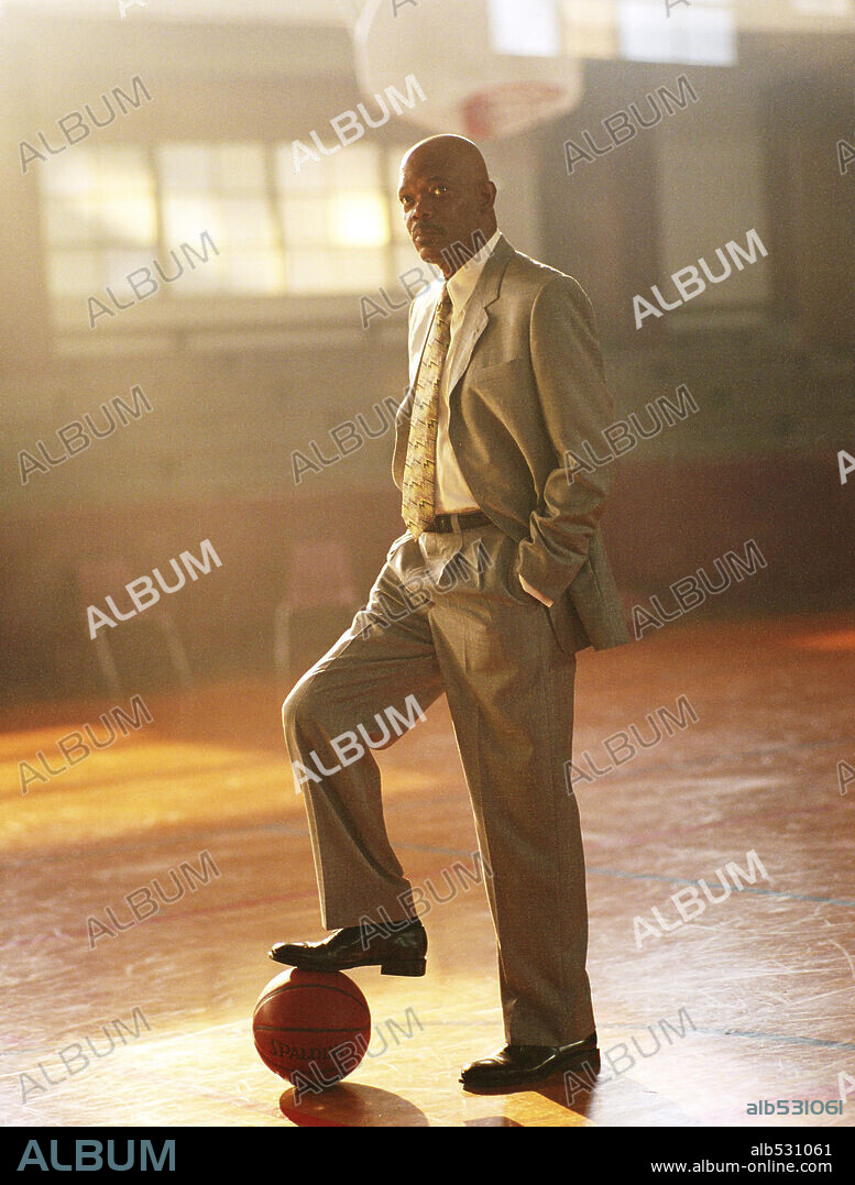 SAMUEL L. JACKSON in COACH CARTER, 2005, directed by THOMAS CARTER. Copyright PARAMOUNT PICTURES.
