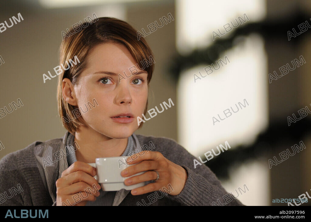 ANDREA OSVART in MATERNITY BLUES, 2011, directed by FABRIZIO CATTANI. Copyright FASO FILM/IPOTESI CINEMA/THE COPRODUCERS.