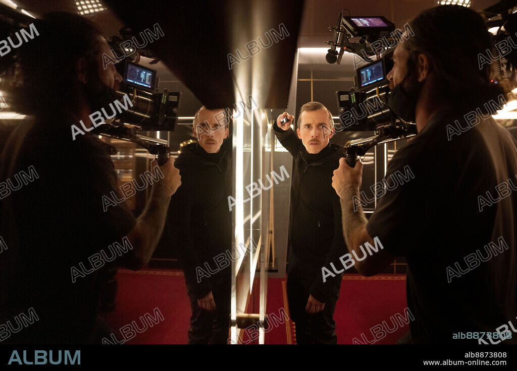 BENEDICT HARDIE in POKER FACE, 2022, directed by RUSSELL CROWE. Copyright Arclight Films.