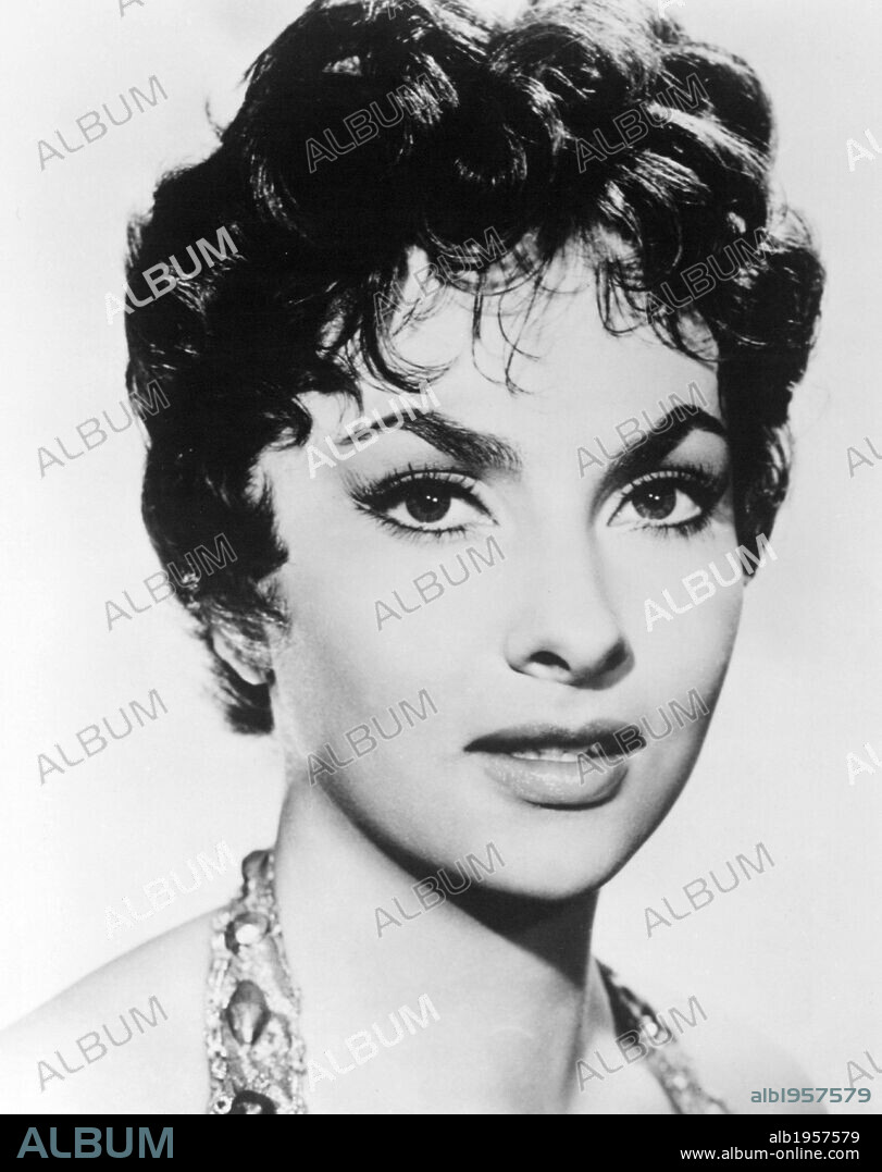 GINA LOLLOBRIGIDA in TRAPEZE, 1956, directed by CAROL REED. Copyright UNITED ARTISTS.