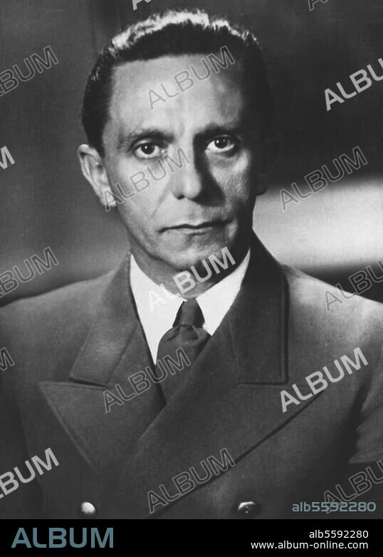Goebbels, Joseph; Politiker (NSDAP), Reichs Minister for Public Enlightenment and propaganda; Rheydt 29.10.1897 - Berlin (suicide) 1.5.1945. Portrait photo, 1943.