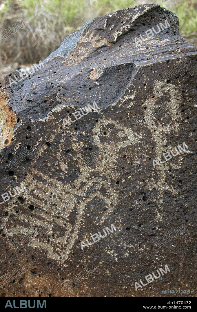 ARTE PREHISTORICO. ESTADOS UNIDOS. MONUMENTO NACIONAL DE PETROGLIFOS. Conjunto de petroglifos realizados por pueblos indios americanos y, algunos de ellos, por colonizadores. Cañón Boca Negra. Cercanías de Albuquerque. Estado de Nuevo México.