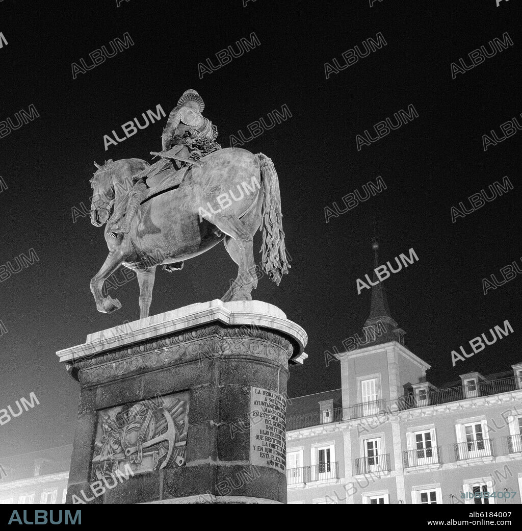 PIETRO TACCA. ESTATUA ECUESTRE DE FELIPE III TERMINADA EN 1616 COMENZADA POR JUAN DE BOLONIA - FOTOGRAFIA EN BLANCO Y NEGRO - AÑOS 60.