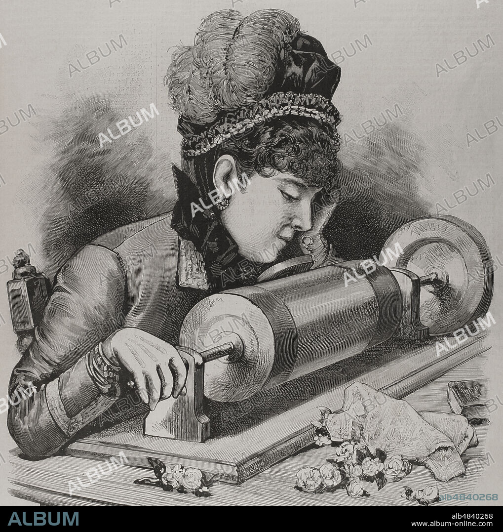 Historia de la música. Siglo XIX. Estados Unidos. Nueva York. Una "prima donna" cantando ante el receptor del fonógrafo de Edison. Grabado. La Ilustración Española y Americana, 1878.