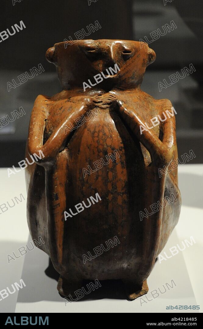 Vasija antropomorfa. Cerámica pintada. Cultura Calima. Período de Integración (800-1500 d. C.). Colombia. Museo de América. Madrid. España.