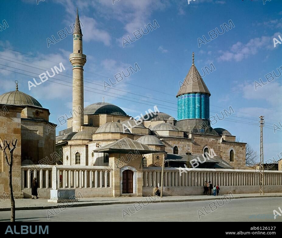 Konya (Konya Province, Central Anatolia, Turkey), Mevlana Tekkesi. (monastery of the Mawlawi Order (order of the dancing dervished, founded 1284), built c. 1200/1273 on the tomb of Sufi mystic and poet Jalal ad-Din Rumi. und Dichters Dschelal ad-Din Rumi; present layout dates from 16th century). - Exterior. Photo, undated.