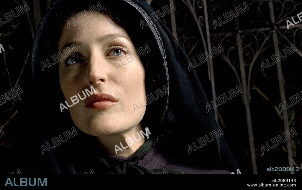 GILLIAN ANDERSON en CASA DESOLADA, 2005 (BLEAK HOUSE), dirigida por JUSTIN CHADWICK y SUSANNA WHITE. Copyright BRITISH BROADCASTING CORPORATION (bbc).