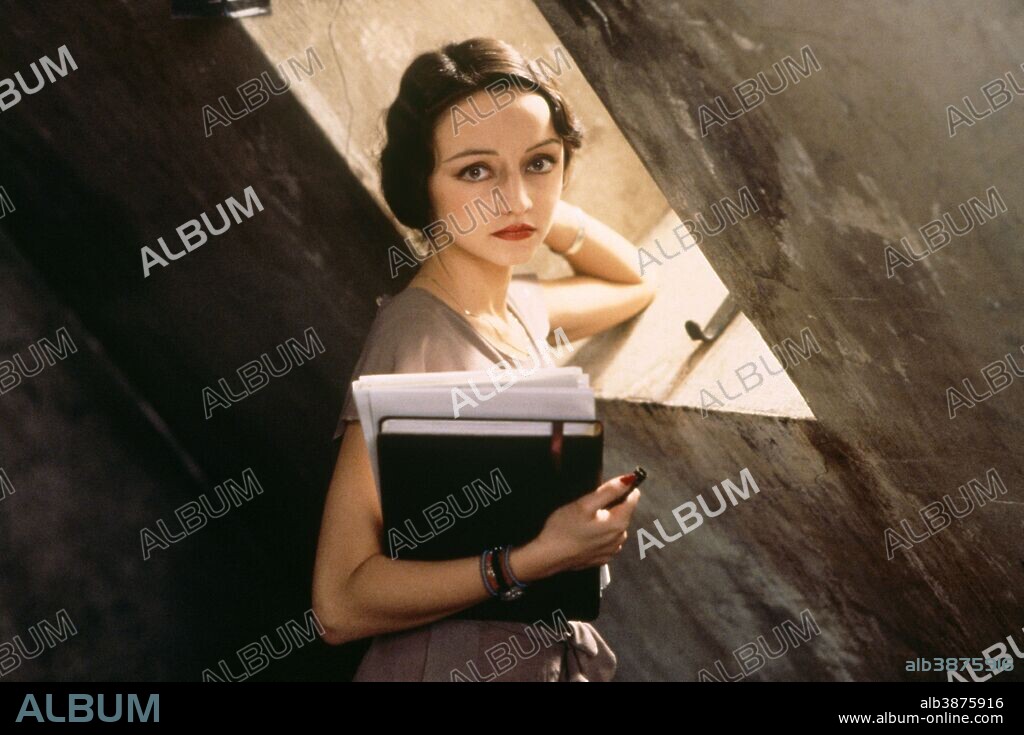 MARIA DE MEDEIROS en HENRY Y JUNE, 1990 (HENRY & JUNE), dirigida por PHILIP KAUFMAN. Copyright UNITED ARTISTS.