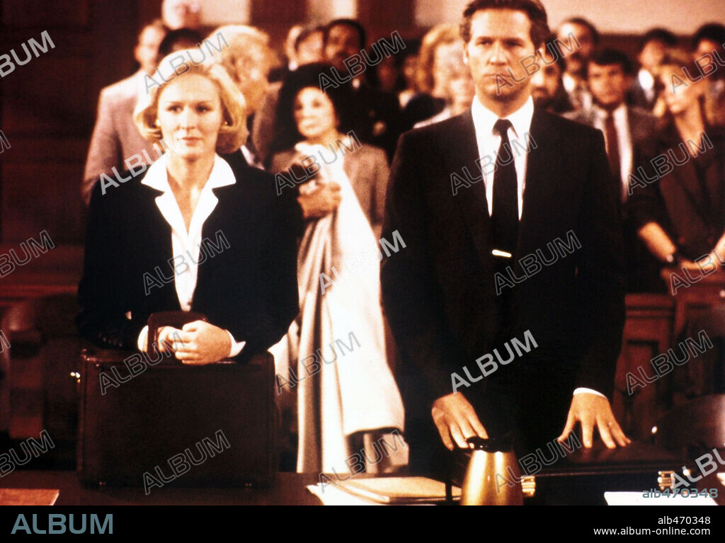 GLENN CLOSE and JEFF BRIDGES in JAGGED EDGE, 1985, directed by RICHARD MARQUAND. Copyright COLUMBIA PICTURES.