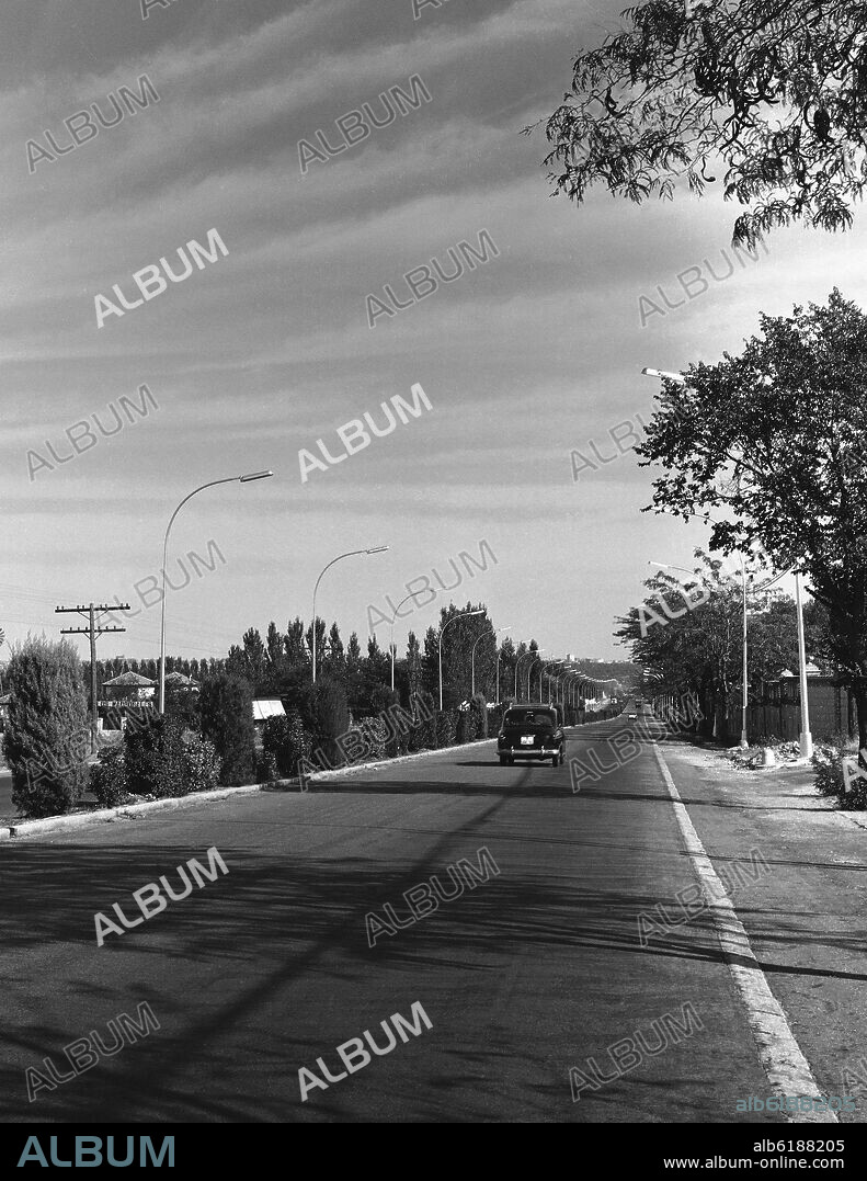 CARRETERA DEL PLANTIO - FOTOGRAFIA EN BLANCO Y NEGRO - AÑOS 50.
