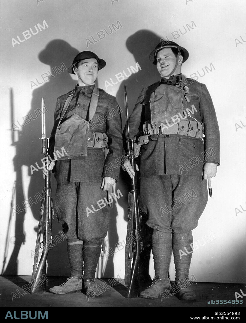 OLIVER HARDY and STAN LAUREL in PACK UP YOUR TROUBLES, 1932, directed by GEORGE MARSHALL. Copyright HAL ROACH/MGM.