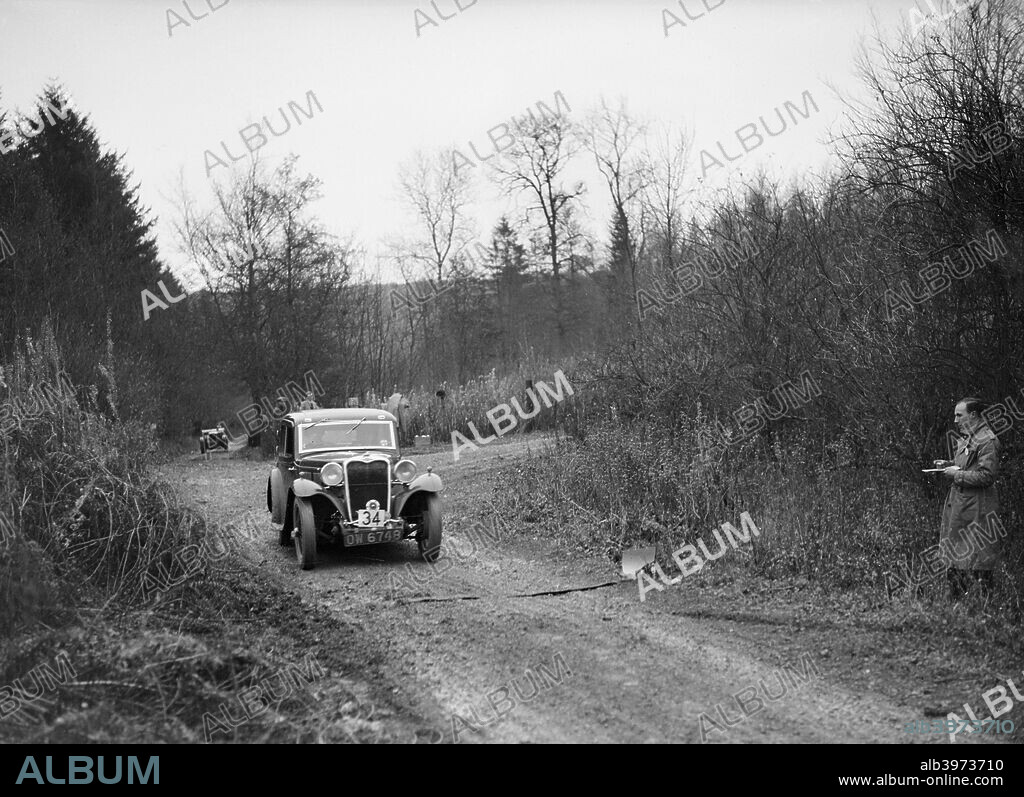 Singer 9 Fixed-head coupe 1935 972 cc. Vehicle Reg. No.  OW6748.  Event Entry No: 34. Place: Great West MC Thatcher Trophy. Date: 13.11.38?.