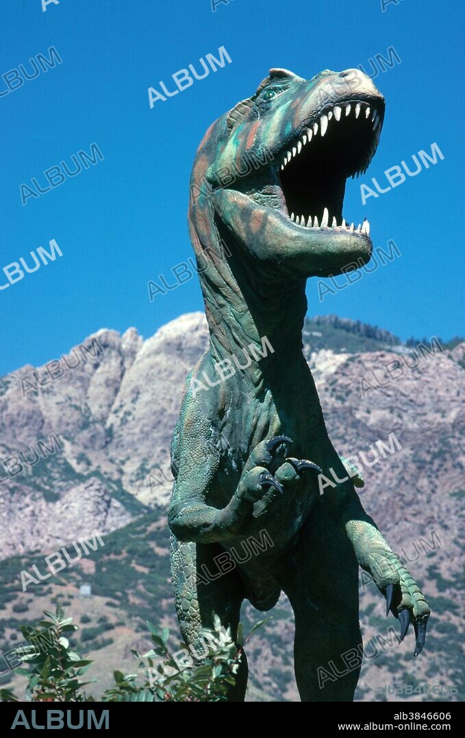 Marshosaurus, a theropod dinosaur from the Late Jurassic Period. George Eccles Dinosaur Park, Ogden, Utah.