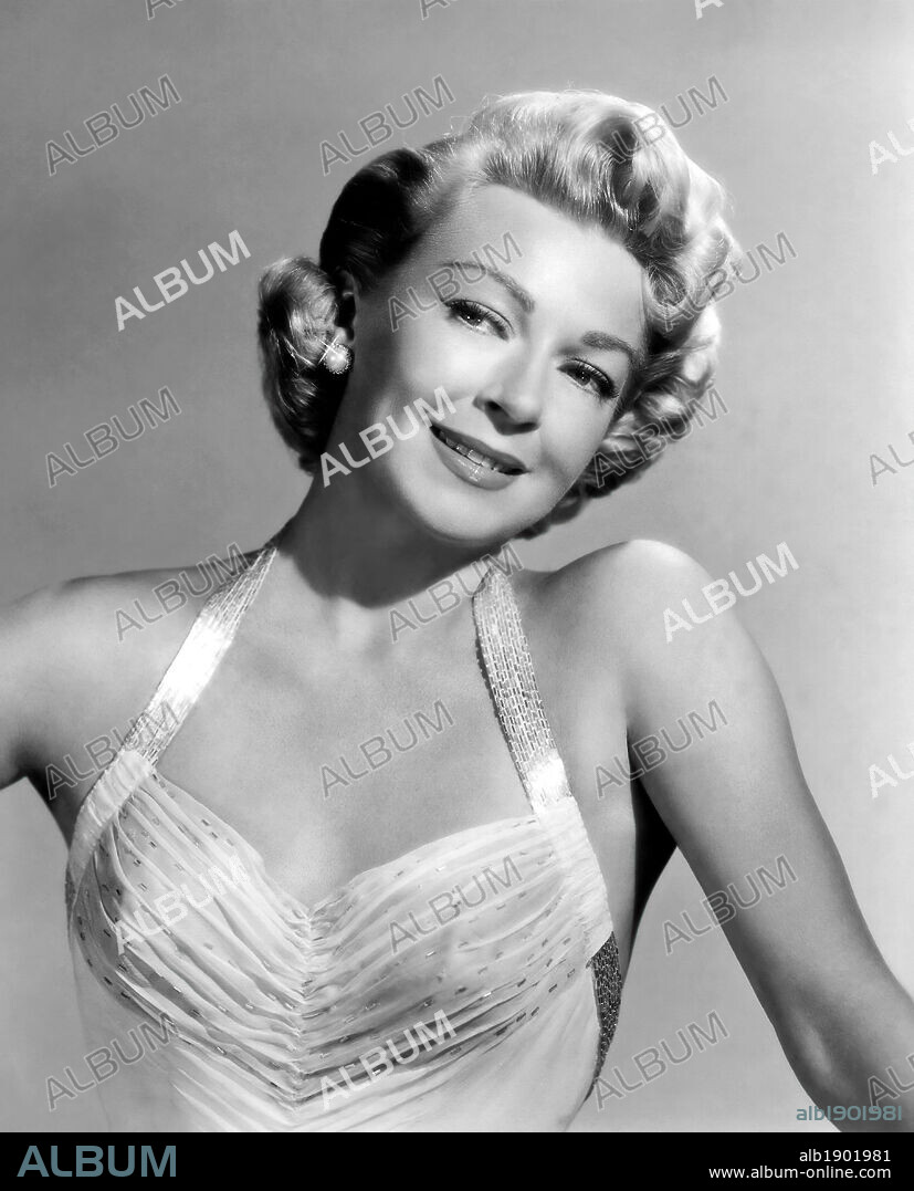 LANA TURNER in THE LADY TAKES A FLYER, 1958, directed by JACK ARNOLD. Copyright UNIVERSAL PICTURES.