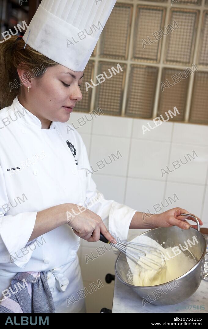 Whipping cream. Cuisine School Luis Irizar. Donostia-San Sebastian, Gipuzkoa. Euskadi. Spain.