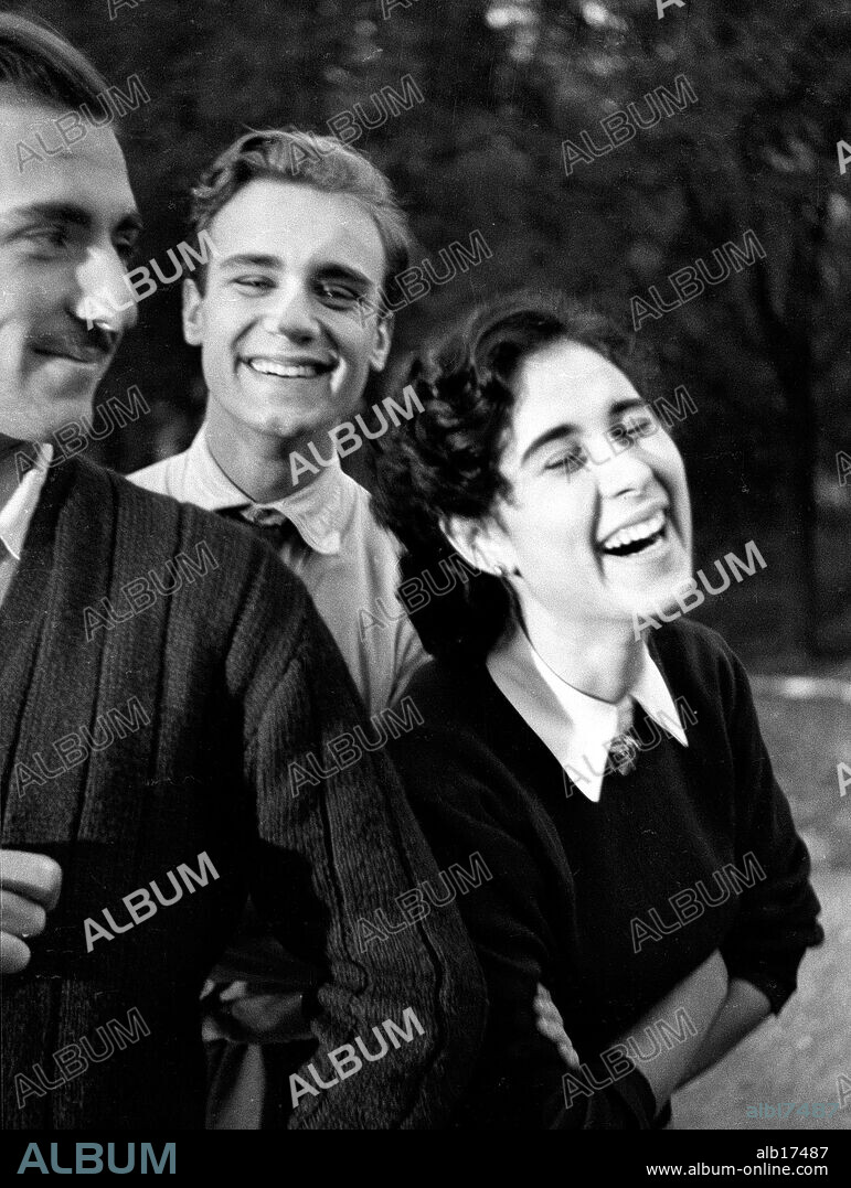 Luis Goytisolo, José María y Asún Carandell, 1954.