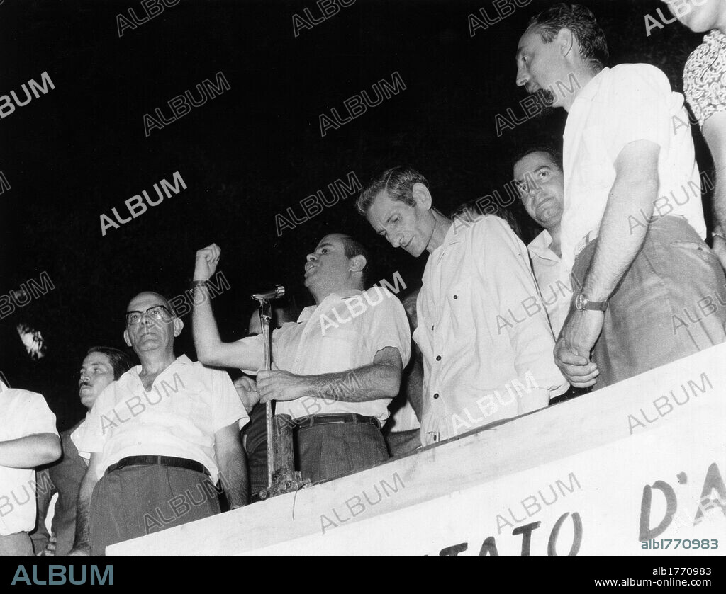 Francesco Franco holding a political meeting, along with Alfredo Penna. The lawyer Francesco Franco, one of the leaders of the protest of Reggio Calabria, holding a meeting with Alfredo Penna, another exponent of the Action Party. Reggio Calabria, September 1970.