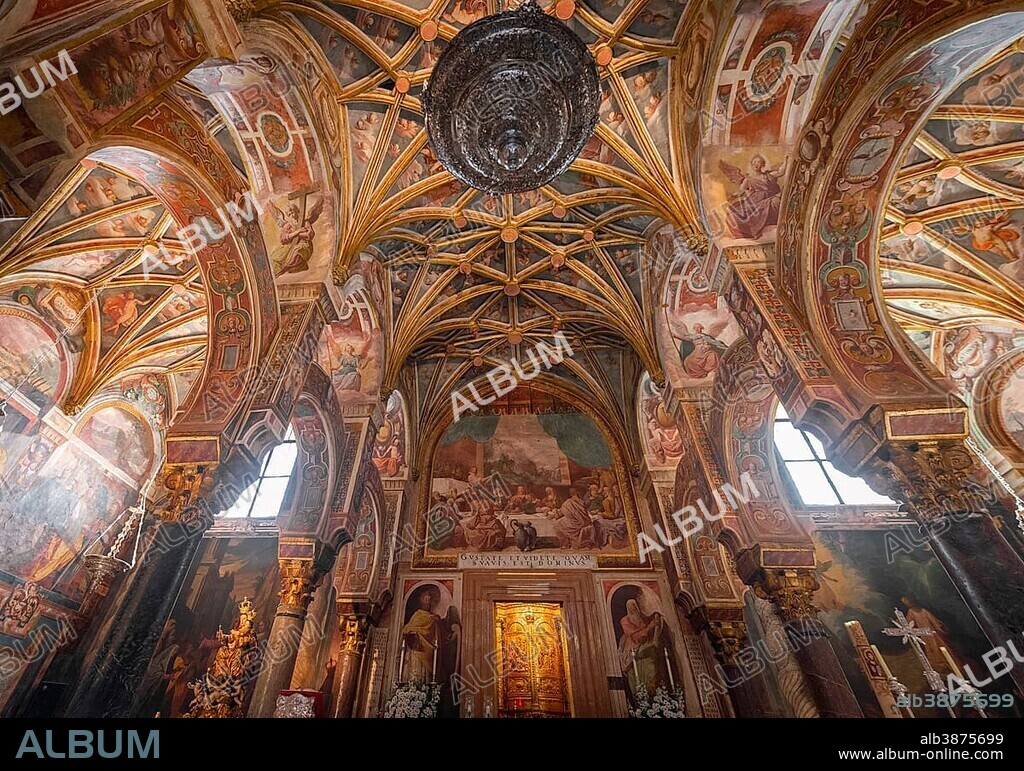 Tabernacle on a decorated ceiling, ceiling paintings with angels in Tabernacle Chapel, Capilla del Sagrario, Mezquita-Catedral de Córdoba or Cathedral of the Conception of Our Lady, Córdoba, province Cordoba, Andalusia, Spain