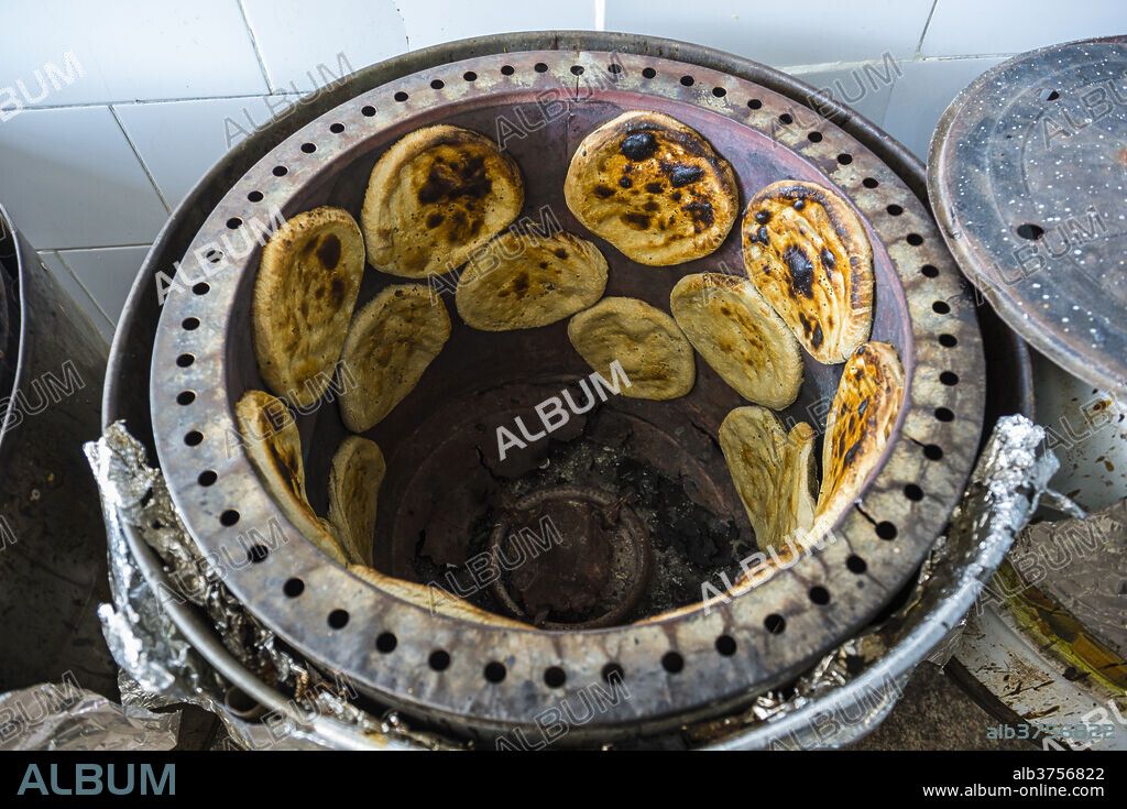Traditional oven with local bread, old town of Jeddah, Saudi Arabia, Middle East.