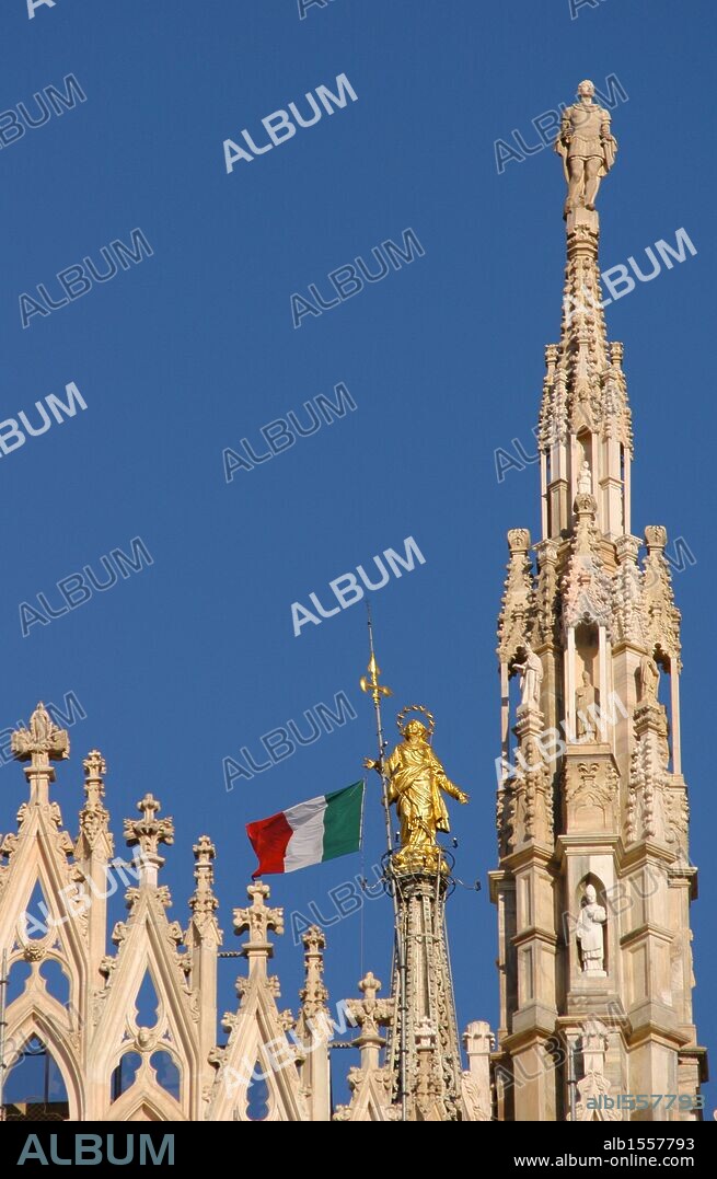 Italy. Milano. Madona del Duomo. Golden sculpture of the Virgin, by Giuseppe Perego in 1774. Cathedral.