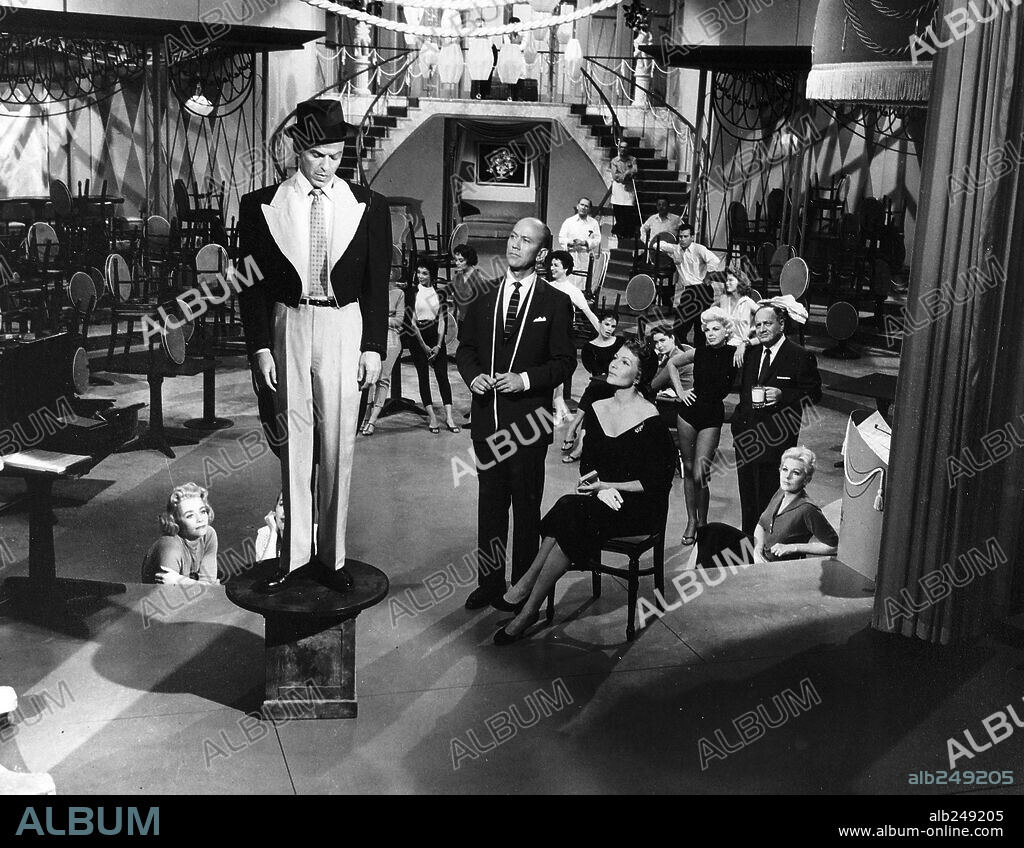 FRANK SINATRA and RITA HAYWORTH in PAL JOEY, 1957, directed by GEORGE SIDNEY. Copyright COLUMBIA PICTURES.