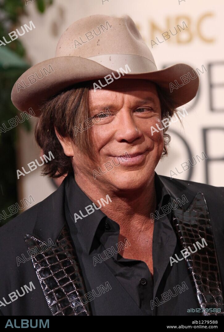 Jan 17, 2010 - Los Angeles, California, USA - MICKEY ROURKE arrives for the Golden Globe Awards show. 17/01/2010