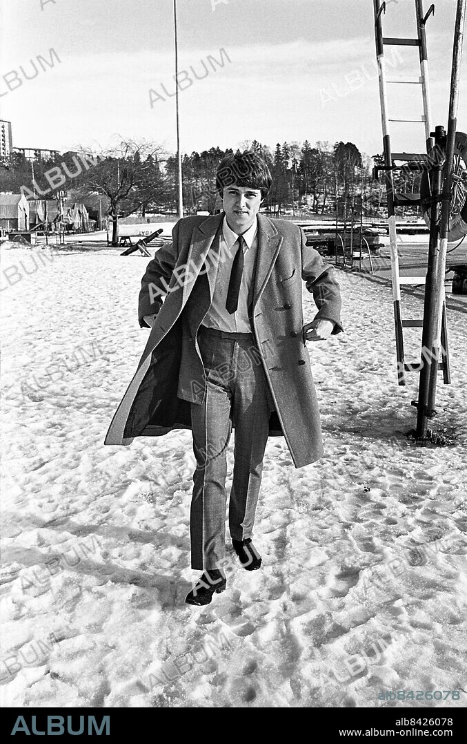 STOCKHOLM 1968-03-13. Claes-Göran Hederström, vinnare av Melodifestivalen 1968 med "Det börjar verka kärlek, banne mej". Foto: Jan Collsiöö / TT Historical / kod 1902.
