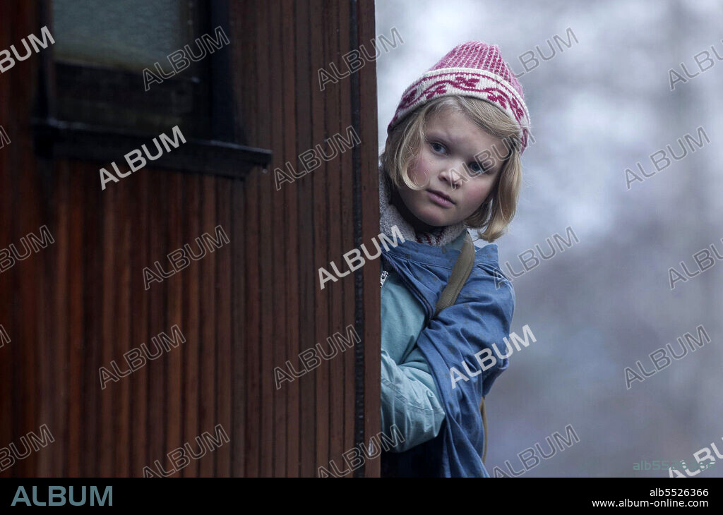 ANNA SOFIE SKARHOLT in THE CROSSING, 2020 (FLUKTEN OVER GRENSEN), directed by JOHANNE HELGELAND. Copyright MAIPO FILM.