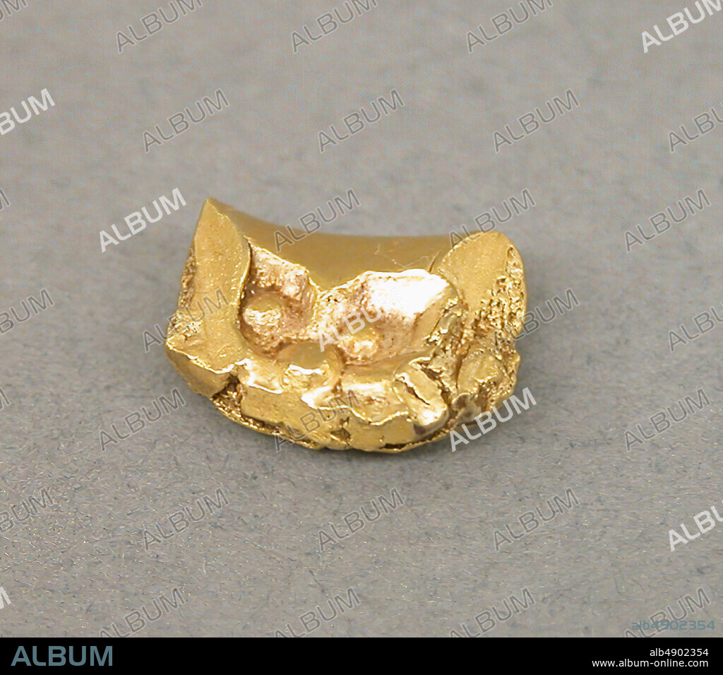 Large Piloncito Coin, Indonesia (Java), Central Javanese period, Date Second half of the 8thsecond half of the 10th century, Indonesia (Java), Gold, H. 4 1/2 in. (11.4 cm), Metalwork.