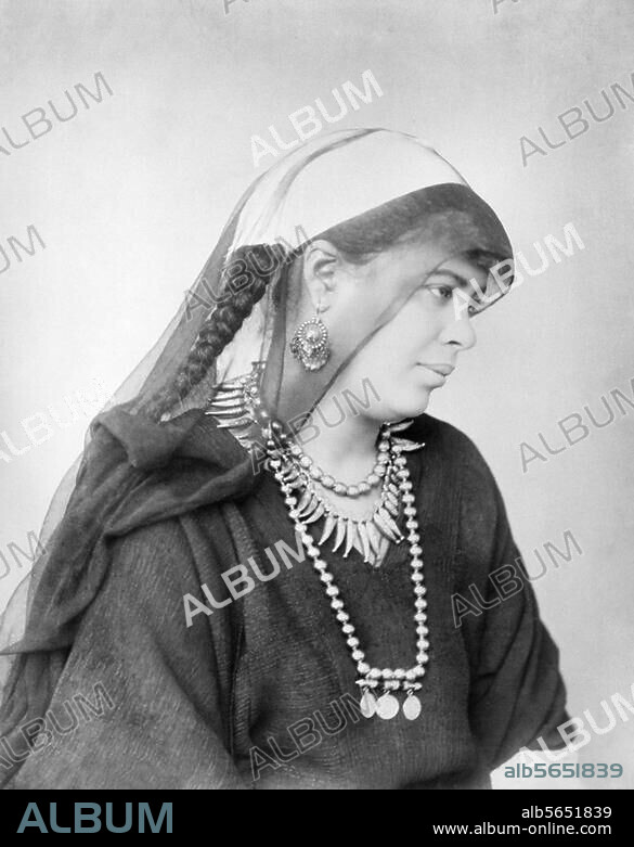 Ethnology / Egypt. "Femme Egyptienne". (Traditional Egyptian womens dress and jewellery). Photograph, c. 1880.