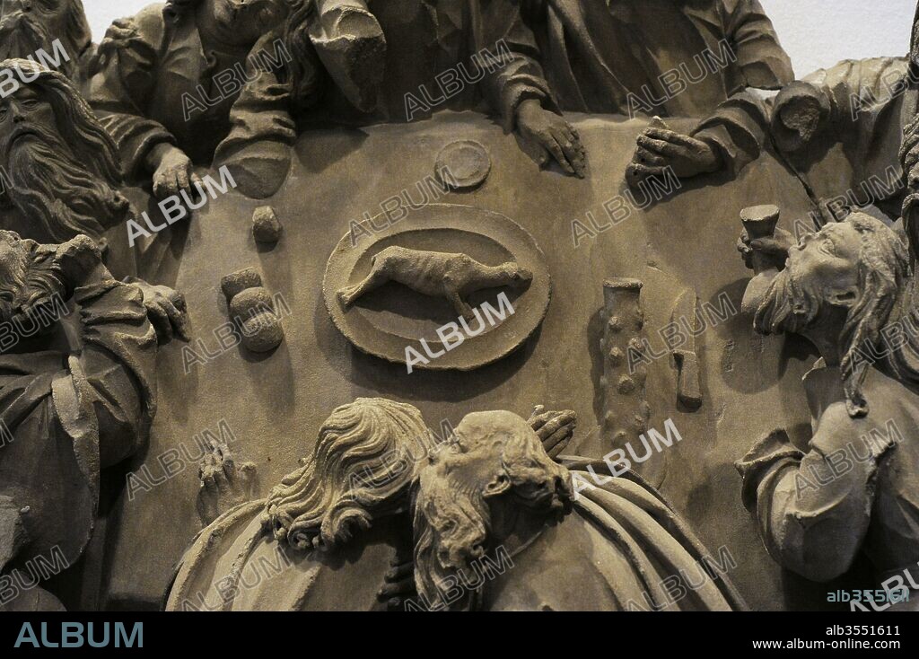 La Ultima Cena. Pieza de la Casa Sacramental de la Catedral de Colonia, Alemania, 1510. Detalle: Jesús rodeado de sus discípulos durante la Santa Cena. Piedra arenisca de Baumberg. Museo Schnütgen. Colonia, Alemania.