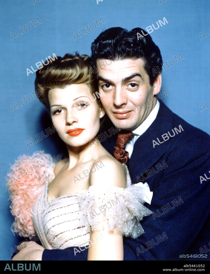 RITA HAYWORTH y VICTOR MATURE en MI CHICA FAVORITA, 1942 (MY GAL SAL), dirigida por IRVING CUMMINGS. Copyright 20TH CENTURY FOX.