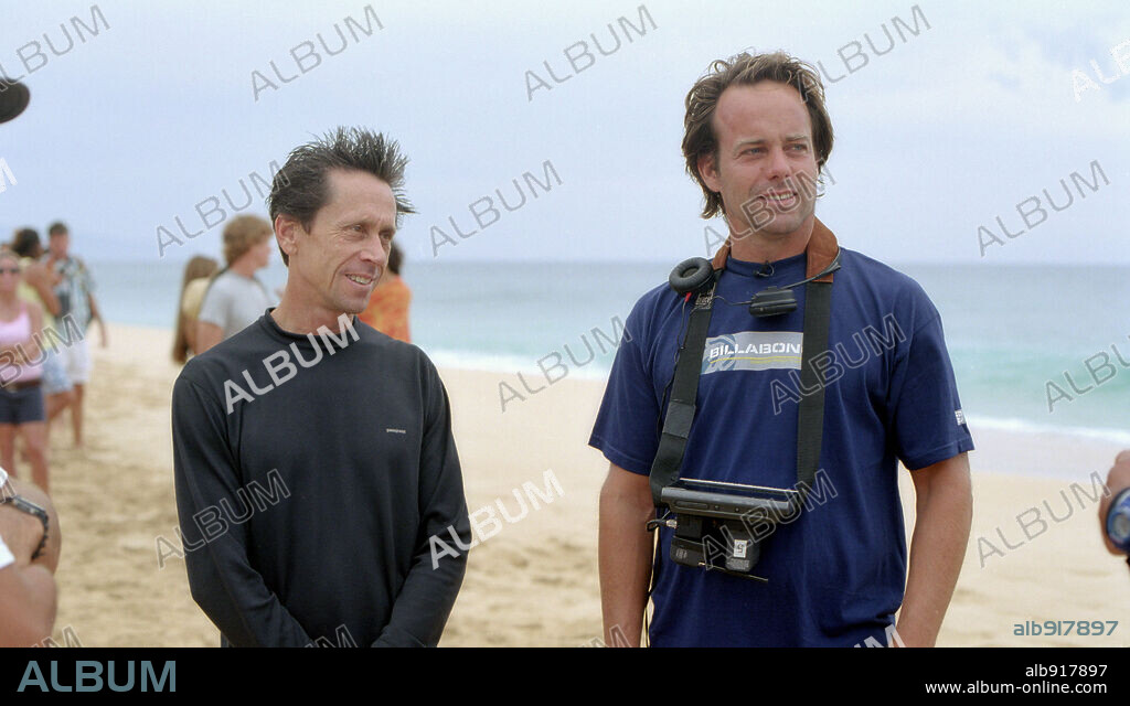 BRIAN GRAZER and JOHN STOCKWELL in BLUE CRUSH, 2002, directed by JOHN STOCKWELL. Copyright UNIVERSAL STUDIOS / JOHNSON, JOHN.