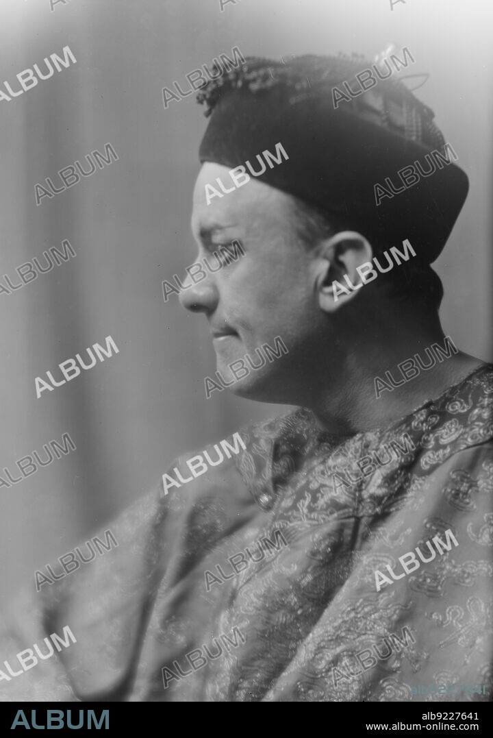 ARNOLD GENTHE. Crowley, Mr., in costume as a Chinaman, portrait photograph, 1915 June.