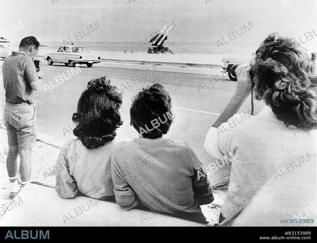 Key West, Florida:  1962 Onlookers gather on George Smathers Beach in Key West, Florida to see the Army''s Hawk anti-aircraft missiles positioned there during Cuban Missile Crisis.