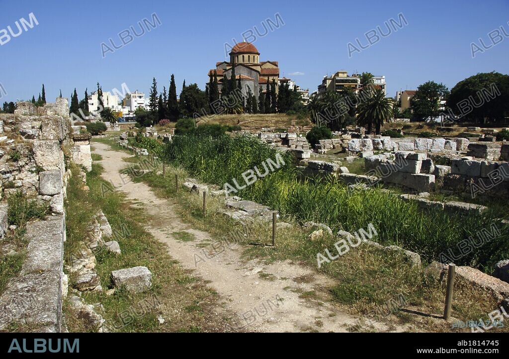 ARTE GRIEGO. GRECIA. Vista de las ruinas del CERAMICO (KERAMEIKOS), antiguamente ocupada por un cementerio y una acrópolis. El nombre deriva del antiguo demos (barrio) del Cerámico o de los Alfareros. ATENAS.