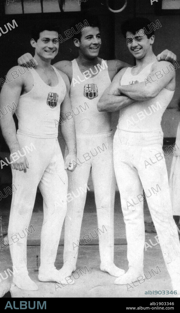 Joaquin Blume Carreras (1933-1959). Gimnasta catalán, junto a sus compañeros de equipo Martín y Sagnier. Año 1958.