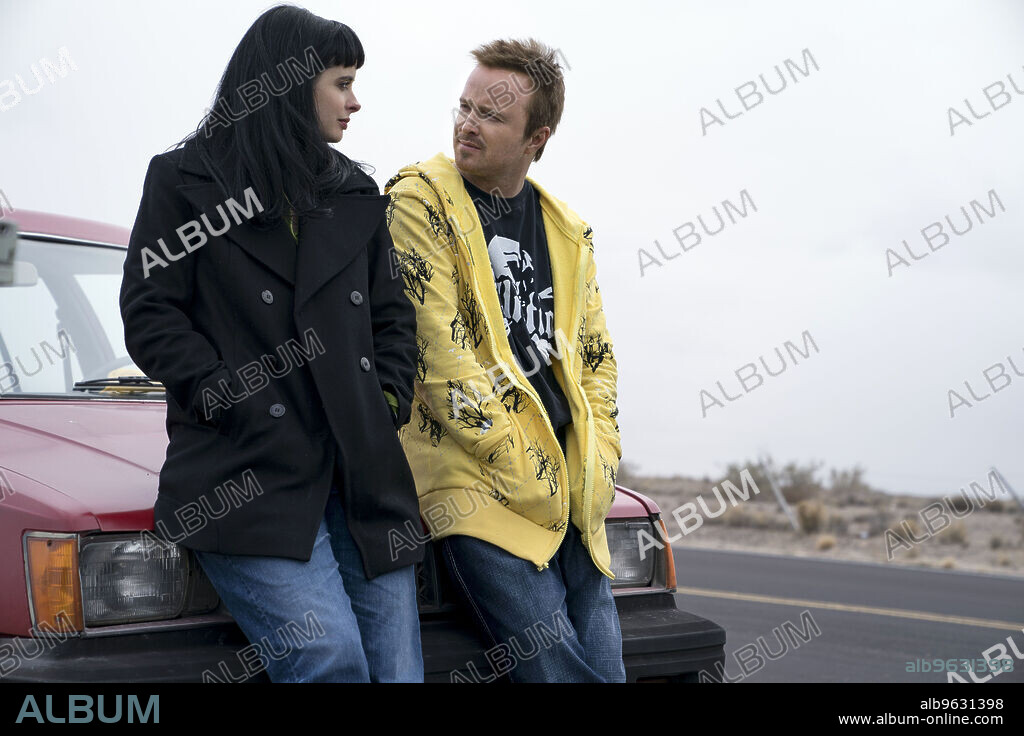 AARON PAUL and KRYSTEN RITTER in CAMINO, EL: A BREAKING BAD MOVIE, 2019, directed by VINCE GILLIGAN. Copyright AMERICAN MOVIE CLASSICS (AMC).