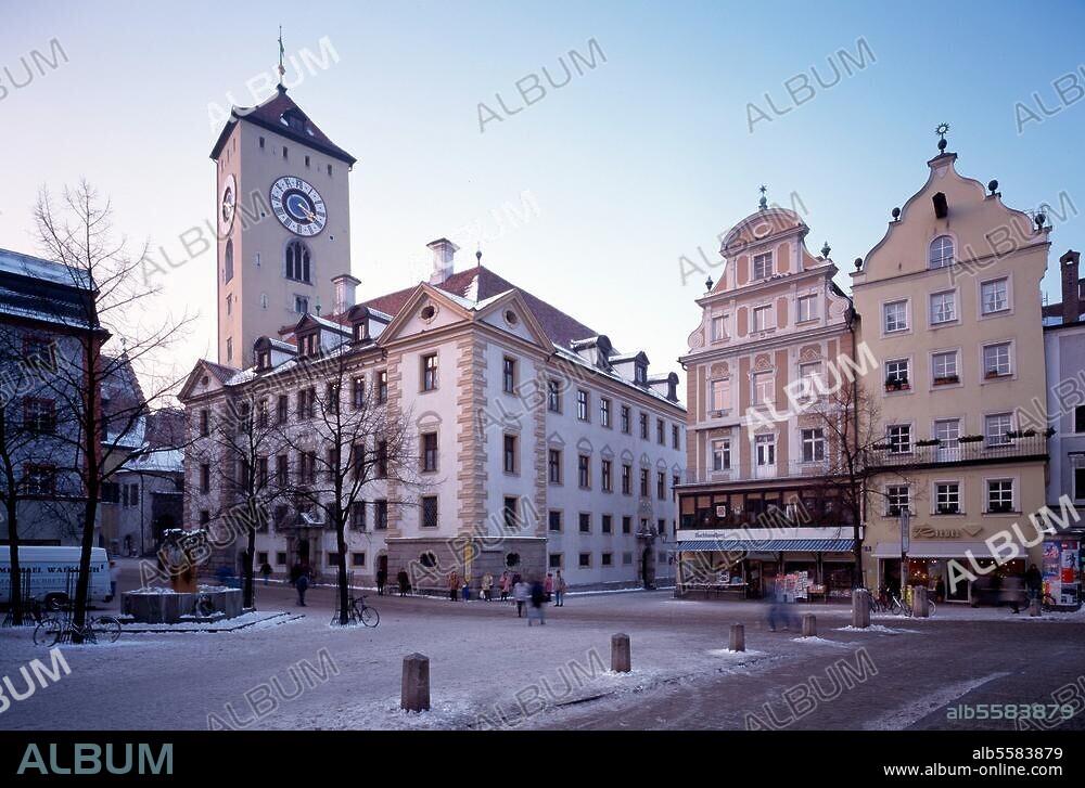 Regensburg / Kohlenmarkt und Rathaus © Florian Monheim 6 × 9 cm.