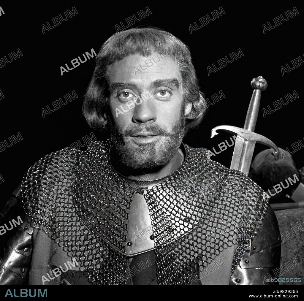 Arthur y MEL FERRER. MEL FERRER en LOS CABALLEROS DEL REY ARTURO, 1953 (KNIGHTS OF THE ROUND TABLE), dirigida por RICHARD THORPE. Copyright M.G.M.