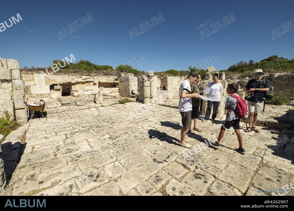 antigua capilla, castillo de San Felipe, siglo XVI ,boca del puerto de Mahón, municipio de Villacarlos, Menorca, balearic islands, Spain.