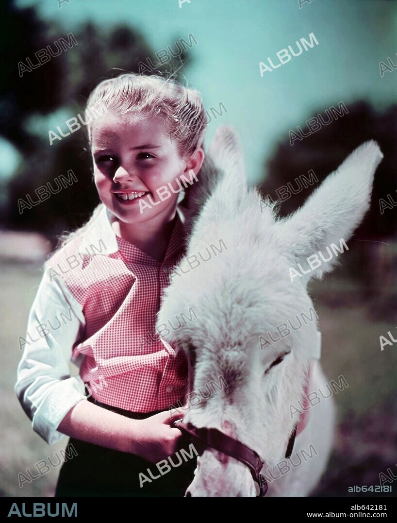 LUANA PATTEN in SO DEAR TO MY HEART, 1948, directed by HAMILTON LUSKE and HAROLD SCHUSTER. Copyright WALT DISNEY PICTURES.