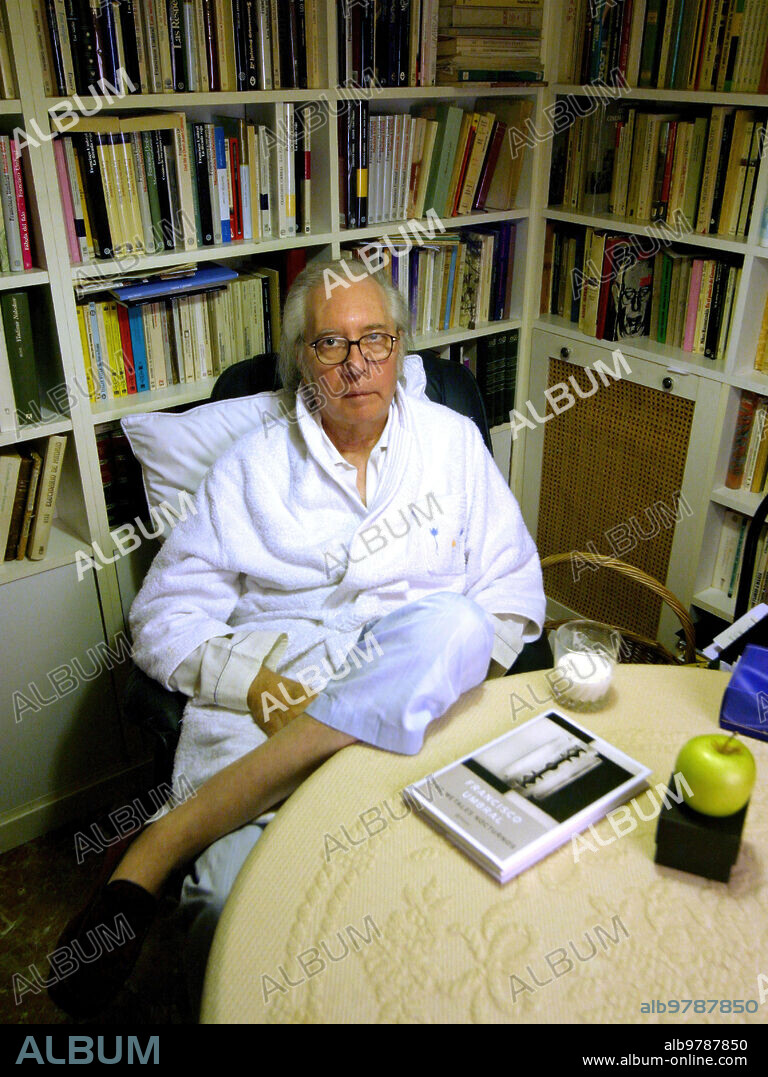 Madrid, 10/09/2003. Interview with Francisco Umbral. Photo: José Luis Álvarez. Archdc.