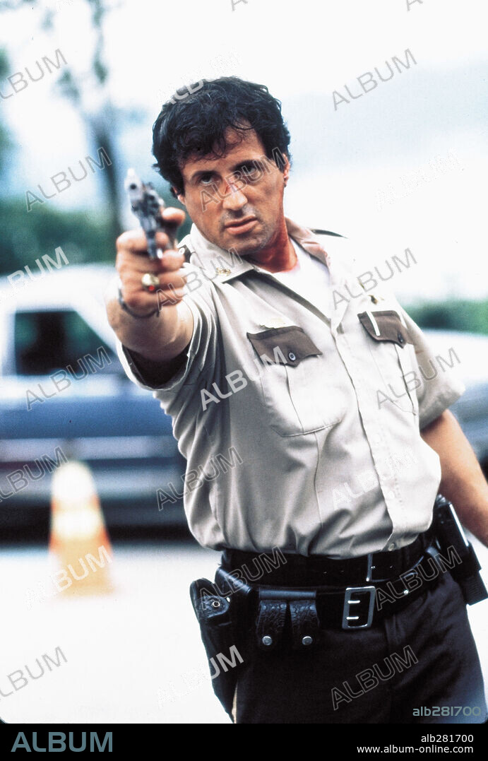 SYLVESTER STALLONE en COPLAND, 1997 (COP LAND), dirigida por JAMES MANGOLD. Copyright MIRAMAX / EMERSON, SAM.