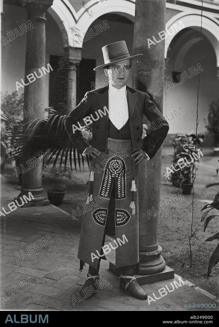 LUIS RIVERA in EL NIÑO DE LAS COLES, 1934, directed by JOSE GASPAR.