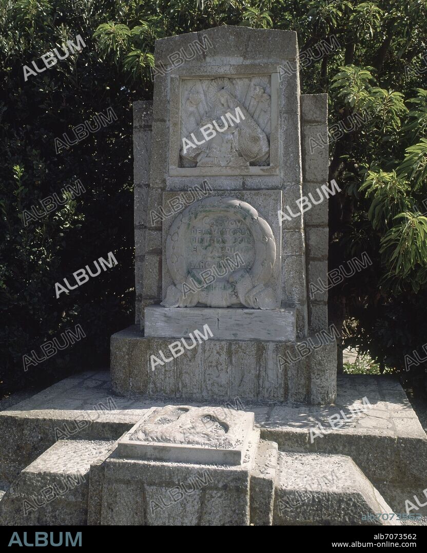 MONTE HACHO-MONUMENTO DEDICADO A FRANCO.